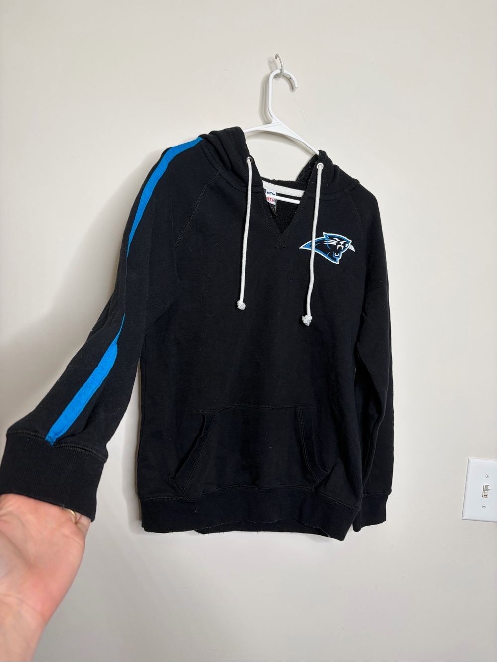 NFL Carolina panthers “meet me in the end zone” hoodie v neck